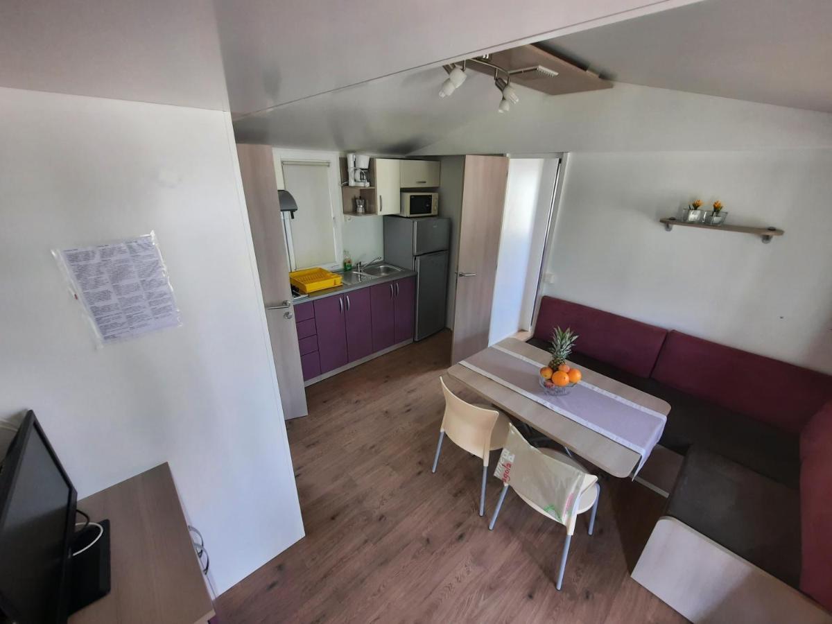 Kamp Rujno Hotell Starigrad Paklenica Exteriör bild