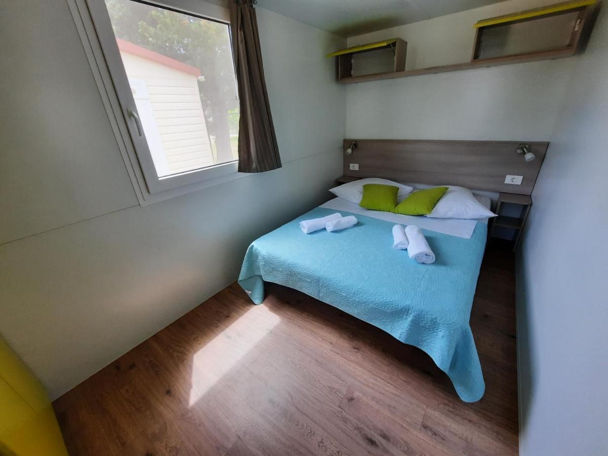 Kamp Rujno Hotell Starigrad Paklenica Exteriör bild