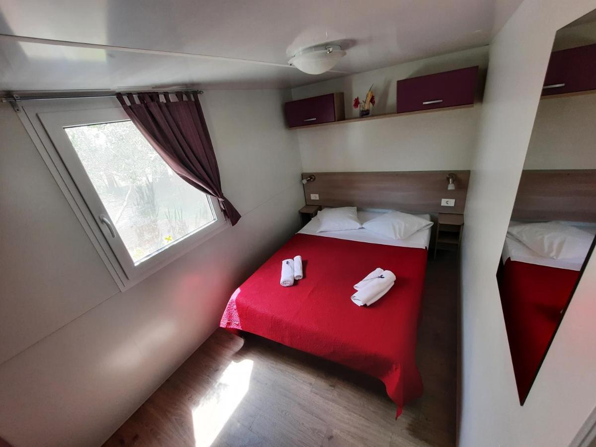 Kamp Rujno Hotell Starigrad Paklenica Exteriör bild