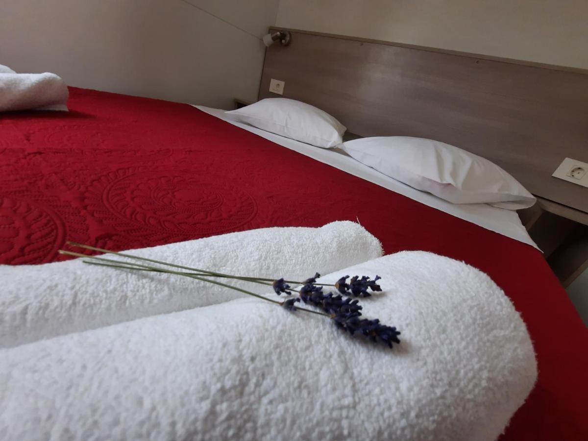 Kamp Rujno Hotell Starigrad Paklenica Exteriör bild