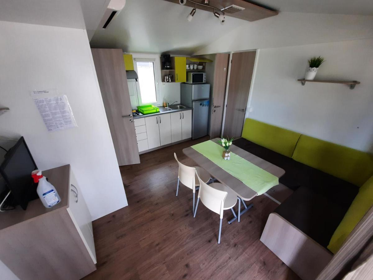Kamp Rujno Hotell Starigrad Paklenica Exteriör bild