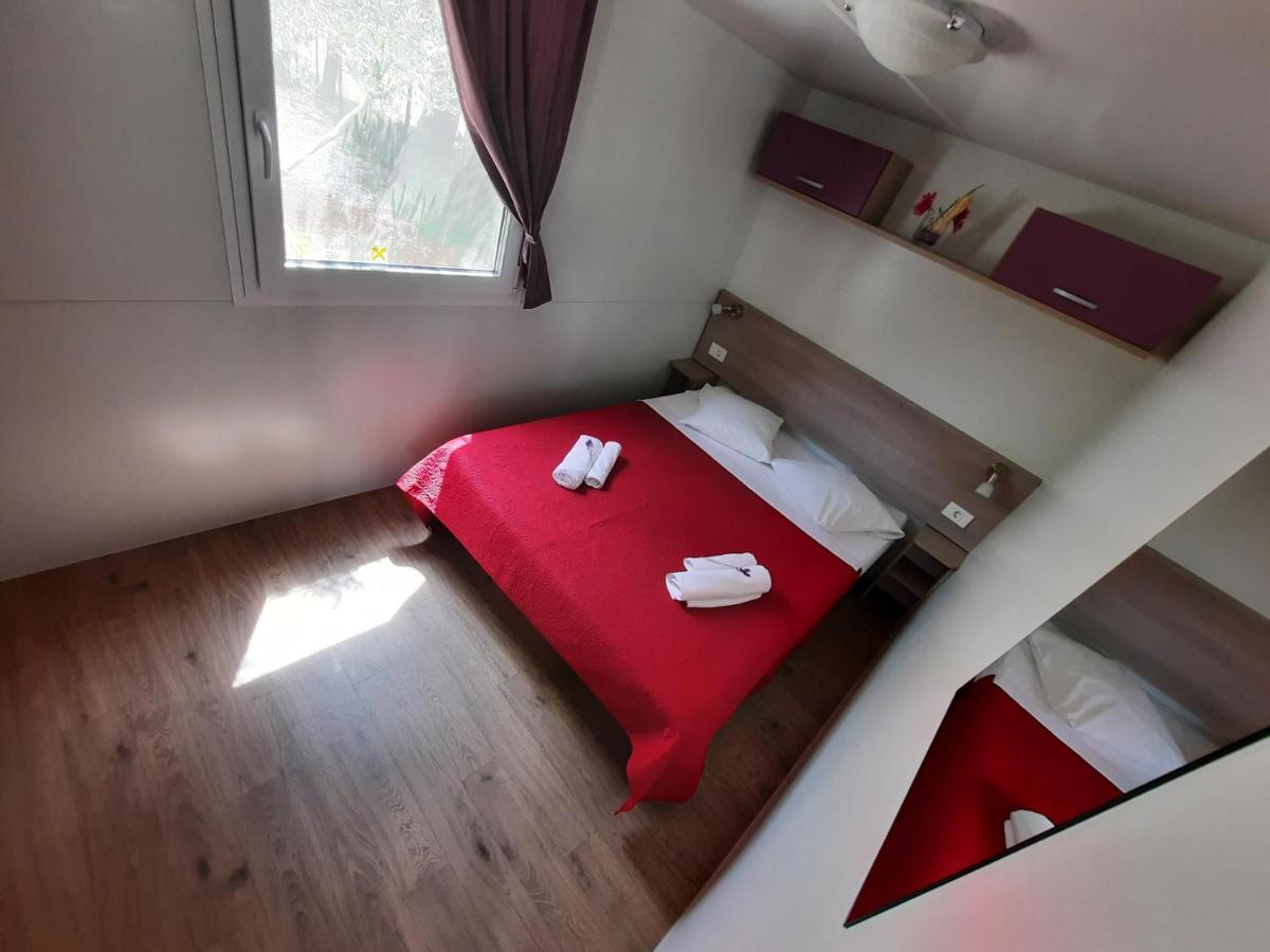 Kamp Rujno Hotell Starigrad Paklenica Exteriör bild