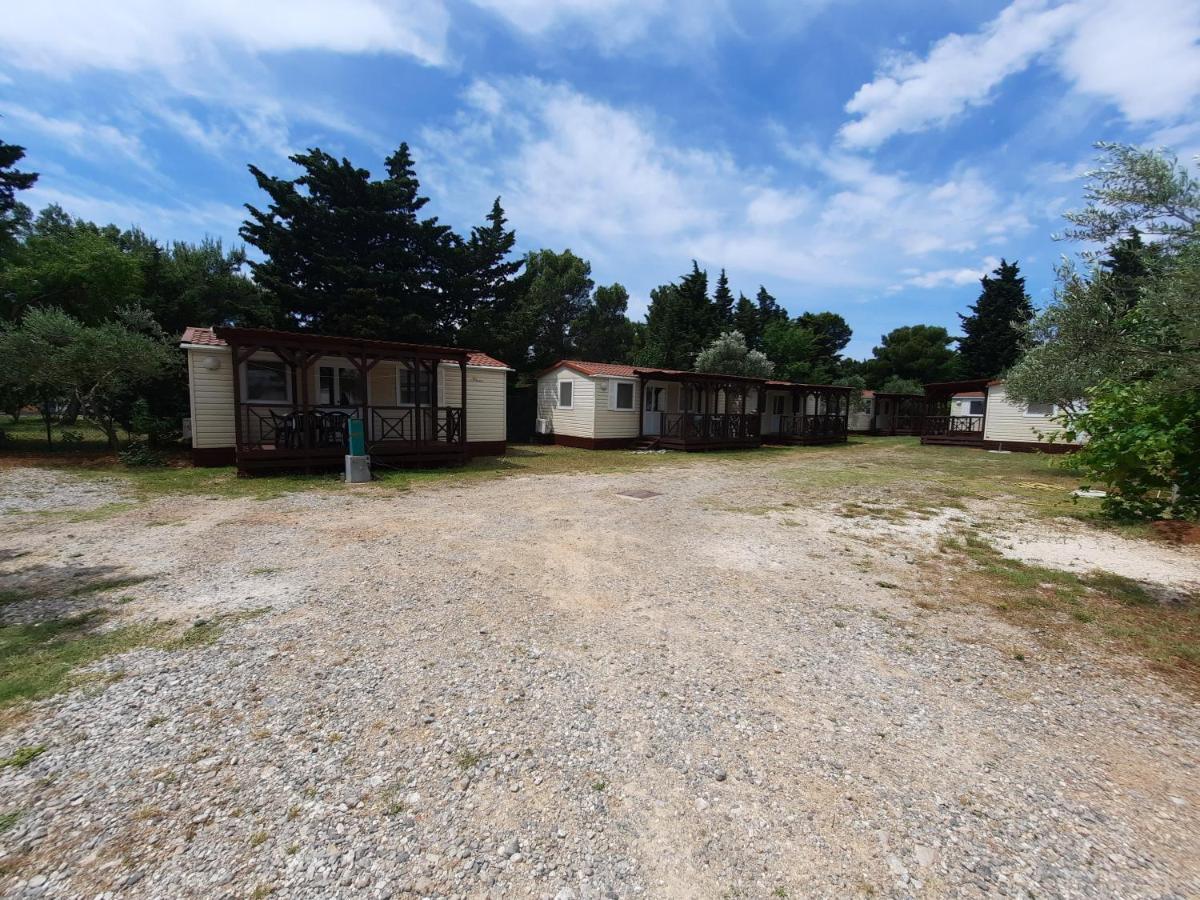 Kamp Rujno Hotell Starigrad Paklenica Exteriör bild