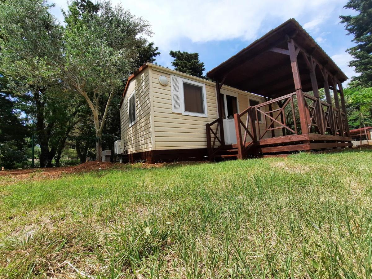 Kamp Rujno Hotell Starigrad Paklenica Exteriör bild