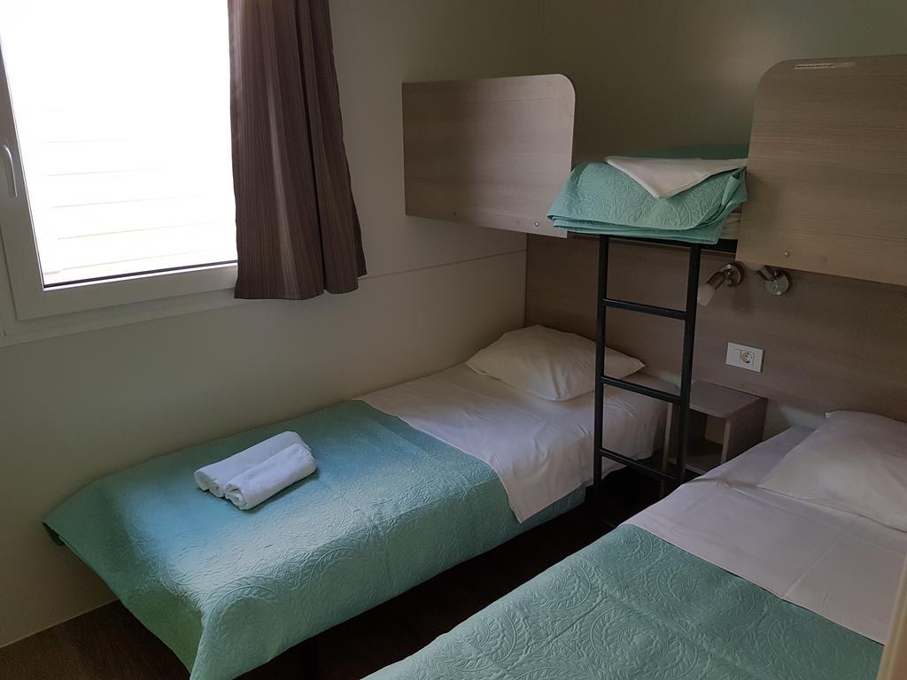 Kamp Rujno Hotell Starigrad Paklenica Exteriör bild