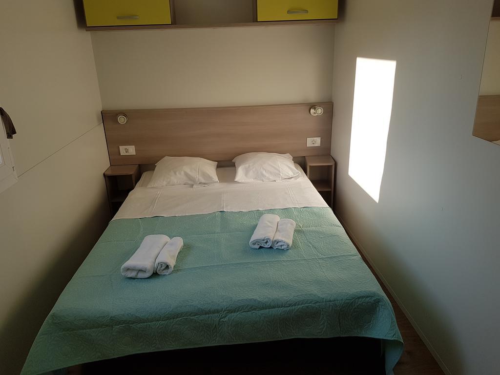 Kamp Rujno Hotell Starigrad Paklenica Exteriör bild