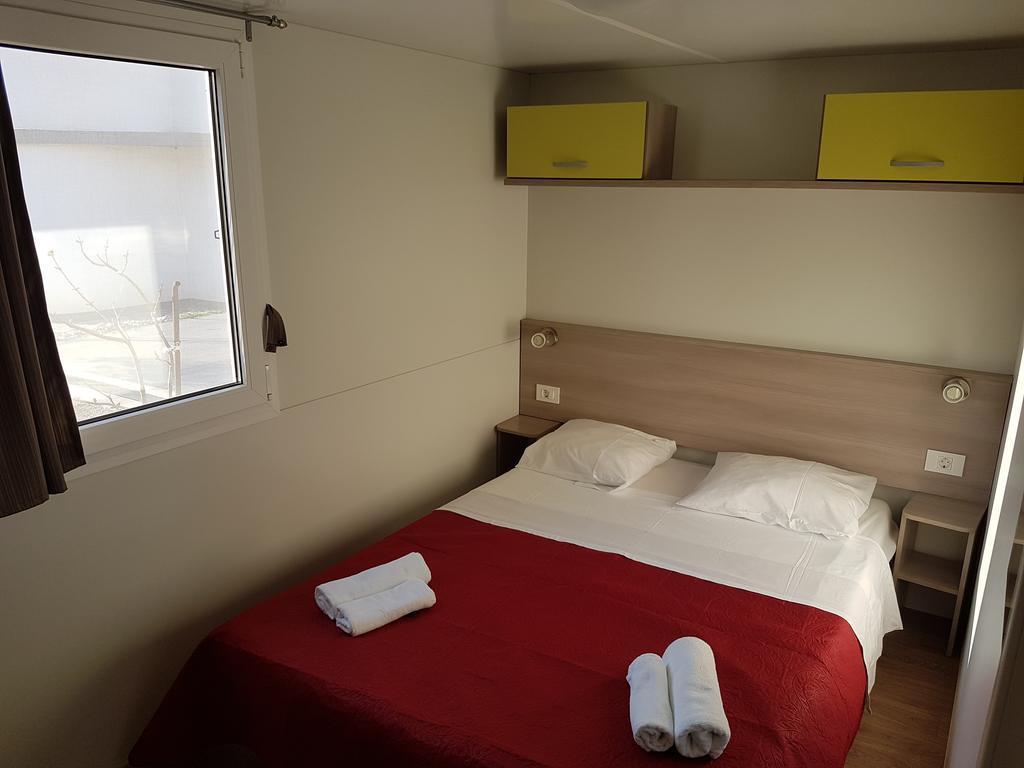 Kamp Rujno Hotell Starigrad Paklenica Exteriör bild
