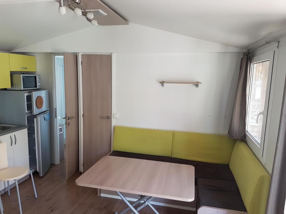 Kamp Rujno Hotell Starigrad Paklenica Exteriör bild